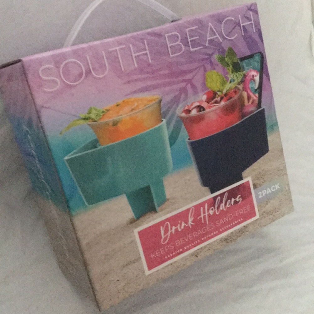Beach Drink Holders - Keep Drinks off the Ground! NEW IN BOX